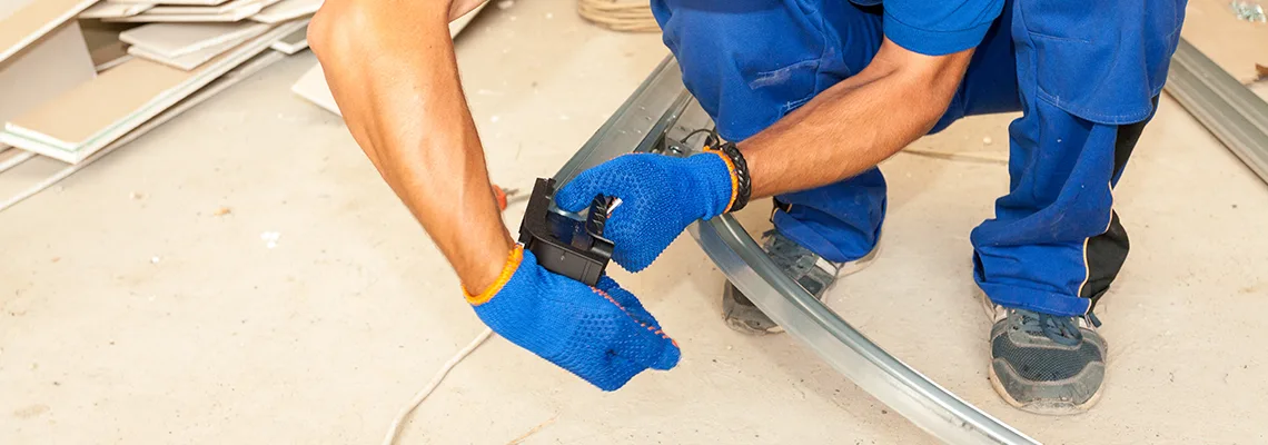 Fix Garage Door Panel in North Miami, Florida