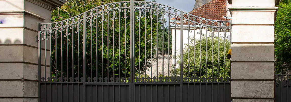 Wooden Swing Gate Repair in North Miami