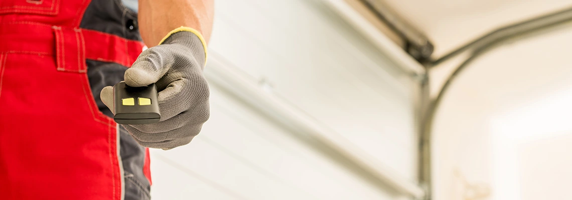 Custom Garage Doors Opener Repair and Installation in North Miami, Florida